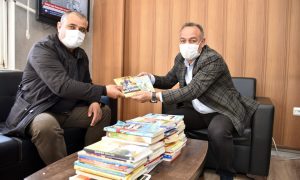 Siverek Belediyesinden kütüphaneye kitap desteği