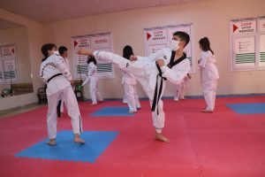 KARAKÖPRÜ’DE TEKVANDO KURSUNA YOĞUN İLGİ