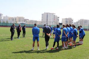 KARAKÖPRÜ BELEDİYESPOR YENİ BAŞLANGIÇ PEŞİNDE