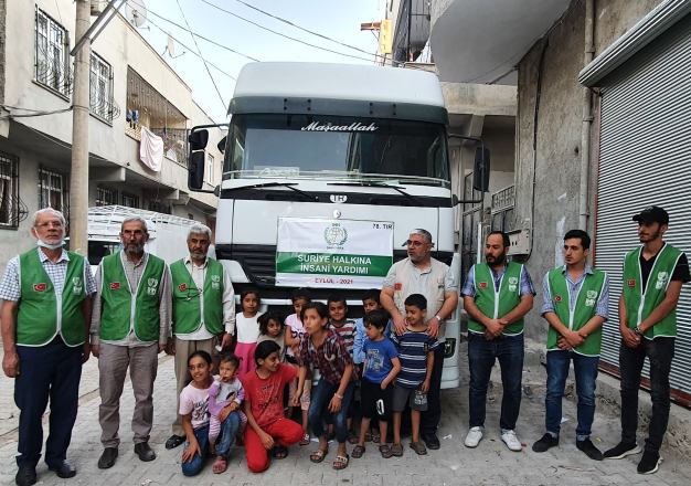 İHH’DAN İDLİBE 1 TIR İNSANİ YARDIM
