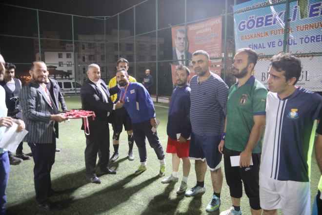 GÖBEKLİTEPE BAŞKANLIK HALI SAHA MAÇI KUPASINI OVABEYLİSPOR KAZANDI