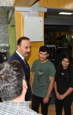 Vali Erin, Bilek Güreşi Şampiyonlarını Ziyaret Etti