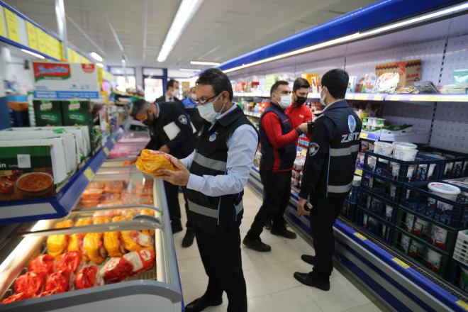 HALİLİYE BELEDİYESİNDEN ZİNCİR MARKETLERE DENETİM