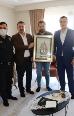BAŞKAN BAYDİLLİ’DEN ŞEHİT AİLELERİNE ZİYARET