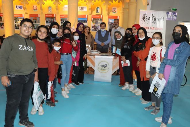 ŞANLIURFA’DA KİTAP FUARINA YOĞUN İLGİ