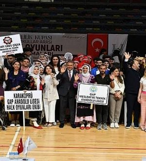 Valilik Kupası Okullar Arası Halk Oyunları Yarışması Başladı