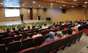 Haliliye’de Sınav Öncesi Motivasyon Semineri Düzenledi