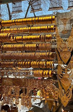 Şanlıurfa’da Altın Piyasası Hareketli: Gram Altın Geriledi