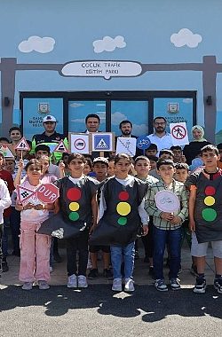 Şanlıurfa’da Trafik Haftasında Geleceğin Sürücülerine Uygulamalı Eğitim