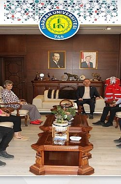 Urfa Belgesel Film Festivali Ekibi Rektör Güllüoğlu’nu Ziyaret Etti