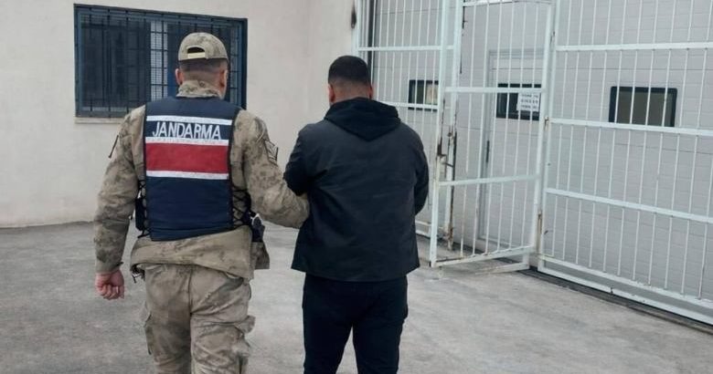  Şanlıurfa’da kasten öldürme suçundan aranan şahıs yakalandı