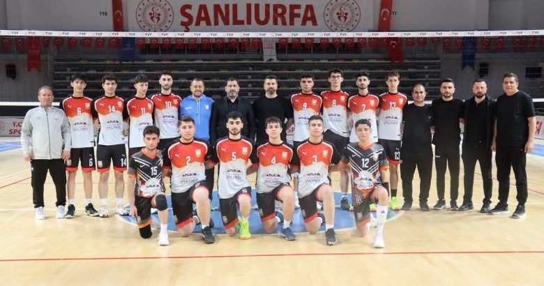  Şanlıurfa Büyükşehir Belediyesi Genç Erkekler Voleybol Takımı filede iddialı