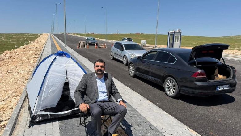 Bozova’da TOKİ krizi: CHP İlçe Başkanı Gül oturma eylemi başlattı