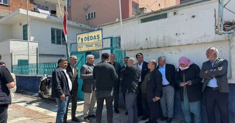  Birecik’ten DEDAŞ’a tepki: 5 gündür elektrik yok!