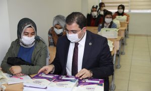 BAŞKAN CANPOLAT’TAN 600 ÖĞRENCİYE EĞİTİM DESTEĞİ