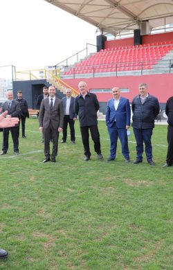 BAŞKAN BAYDİLLİ’DEN KARAKÖPRÜ BELEDİYESPOR’A MORAL ZIYARETİ