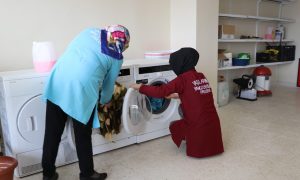 KARAKÖPRÜ’DE YAŞLI VATANDAŞLARA EVDE BAKIM DESTEĞİ