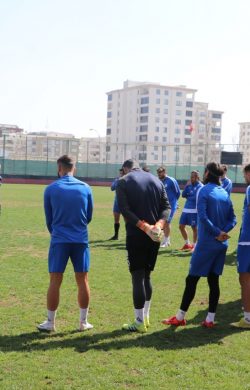 KARAKÖPRÜ BELEDİYESPOR YENİ BAŞLANGIÇ PEŞİNDE