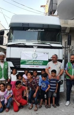 İHH’DAN İDLİBE 1 TIR İNSANİ YARDIM