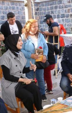 Siverek Belediyesi yazar ve şairleri halka buluşturmaya başladı