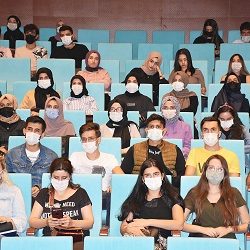 Harran Üniversitesi, Üniversiteyi Yeni Kazanan Öğrencilerine Yol Gösteriyor