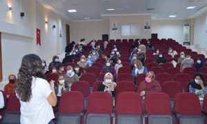 KURSİYERLERE COVİD 19 ÖNLEMLERİ ANLATILDI