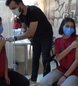 GENÇLERE AŞILARINIZI ERTELEMEYİN UYARISI