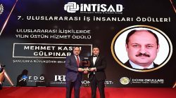 Başkan Gülpınar’a Uluslararası Alanda Prestijli Ödül