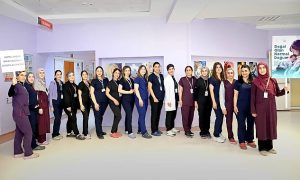 “Doğal Olan Normal Doğumdur”  Ebeler Haftası’nda Anlamlı Mesajlar