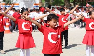 Harran’da 23 Nisan Ulusal Egemenlik Ve Çocuk Bayramı Coşkuyla Kutlandı