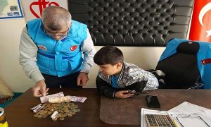 Miniklerden Yürek Isıtan Hareket