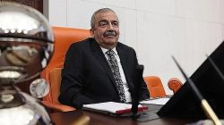 Sırrı Süreyya Önder Yoğun Bakımda: Kalbi Yeniden Atıyor, Nörolojik Riskler Devam Ediyor