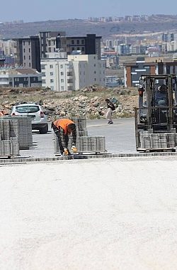 Doğukent’te Üstyapı Çalışmaları Sürüyor