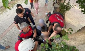 Karaköprü’de Feci Olay! Korkuluklara Saplandı