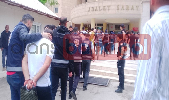  Şanlıurfa’da “Change Oto” Operasyonu: Şüpheliler Adliyeye Sevk Ediliyor