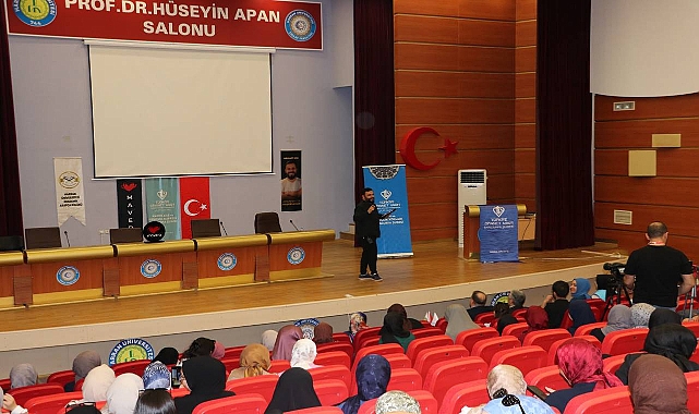  Şanlıurfa’da “İnsan Allah’ın Aynasıdır” Konferansı Düzenlendi