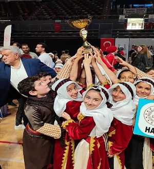 Valilik Kupası Okullar Arası Halk Oyunları Yarışması Tamamlandı