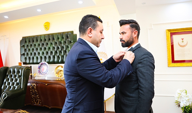  Yeniden Refah Partisi’nden İstifa Ederek MHP’ye Geçti