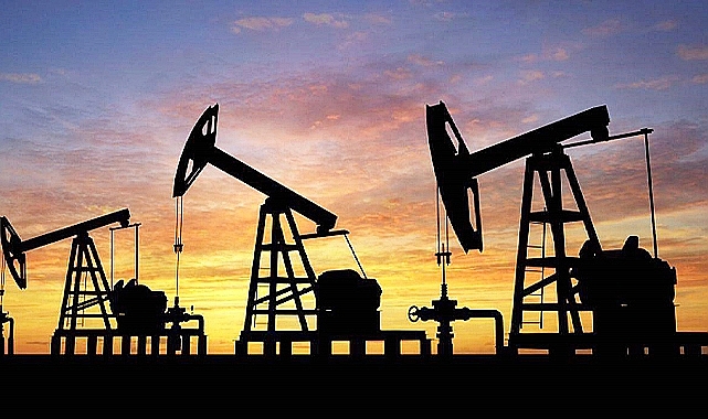  Petrol Fiyatlarında Sert Yükseliş: Savaş Korkusu Piyasayı Tetikledi