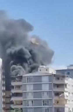 Urfa’da Bir Apartmanın son Katında Korkutan Yangın!