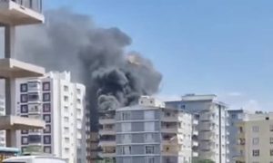 Urfa’da Bir Apartmanın son Katında Korkutan Yangın!