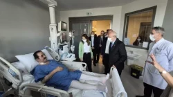 Tatlıses’e sürpriz ziyaret