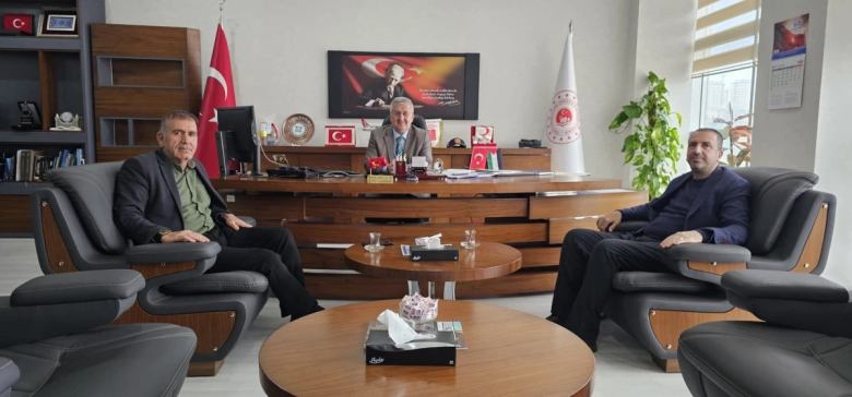 Yeniurfa Gazetesi’nden İl Müdürü Gülgür’e ziyaret