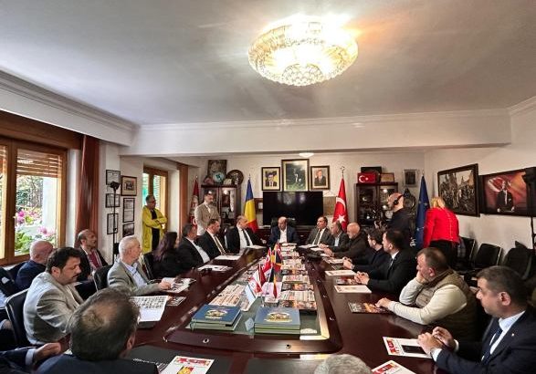  GEMLİK HEYETİNDEN DR. TAMER ATALAY’A ZİYARET