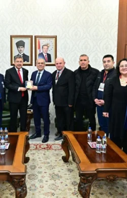 BASININ SORUNLARININ ÇÖZÜMÜ İÇİN GÜÇBİRLİĞİ ŞART