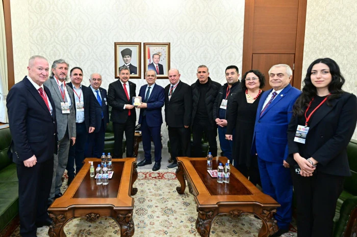 BASININ SORUNLARININ ÇÖZÜMÜ İÇİN GÜÇBİRLİĞİ ŞART