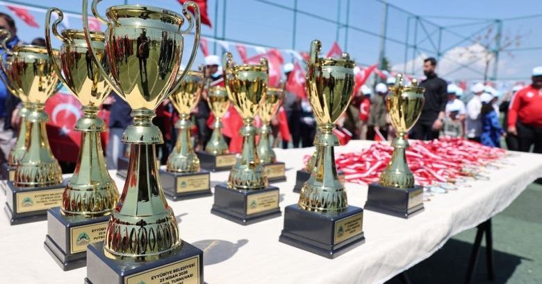  Eyyübiyeli çocuklar 23 Nisan Futbol Turnuvasında buluştu