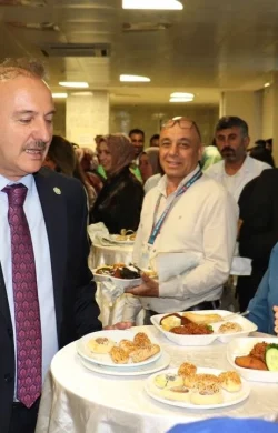 HRÜ Hastanesi’nde Hemşireler Günü kutlandı